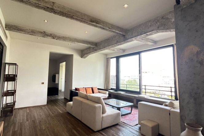 Spacious High-Ceiling 2BR Apartment near Tiantong Rd Metro with Outstanding View (L10/L12)