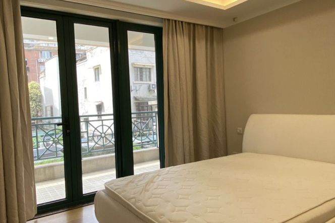 2BR Apartment in Old Xuhui (L1/L7)