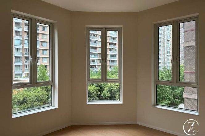 Spacious High-Ceiling 2BR Apartment near Shanghai Swimming Center Metro with Floor-to-Ceiling Windows (L11)