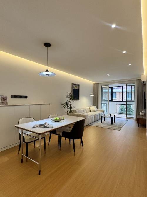 Housing image — Living Room