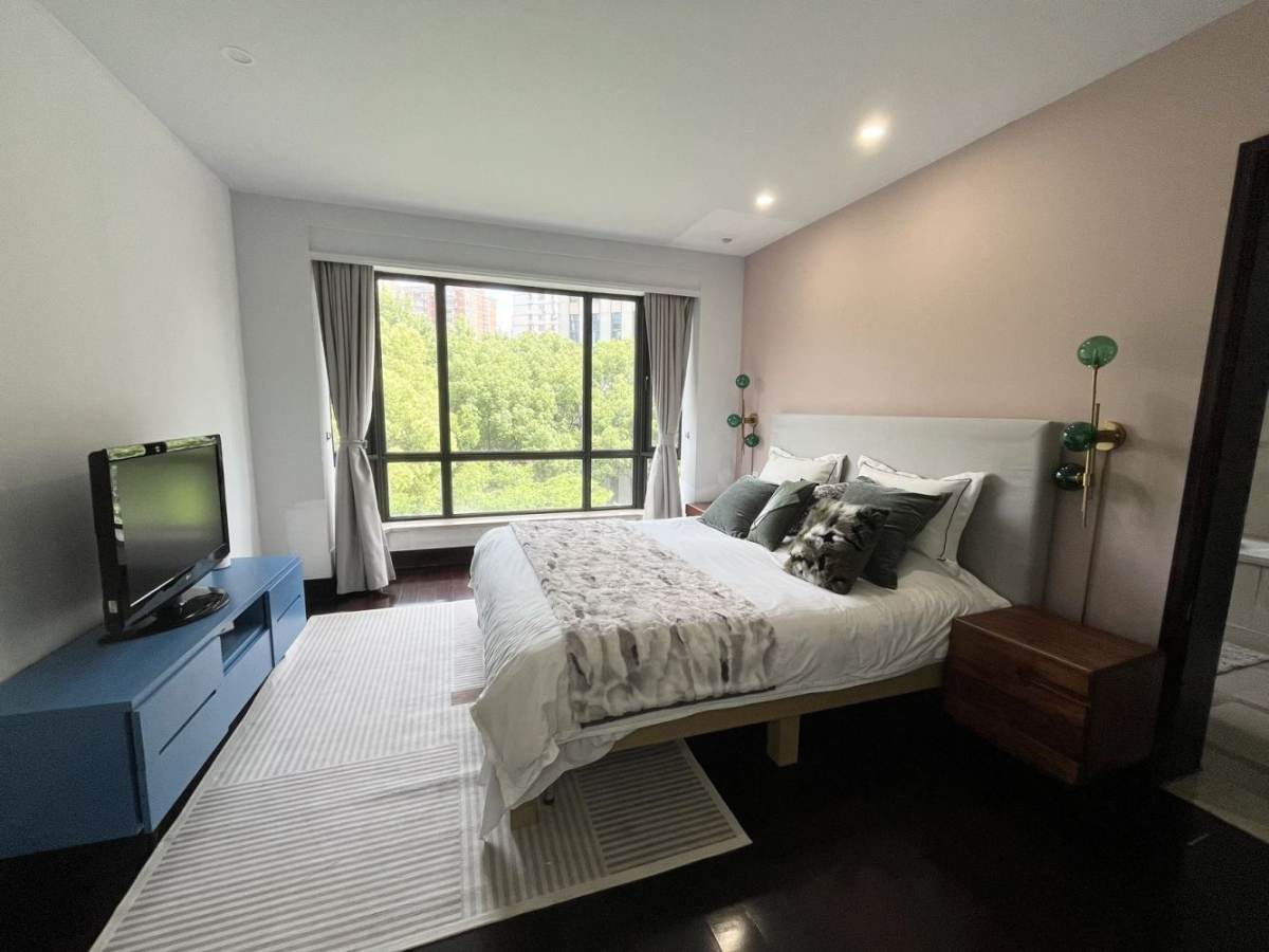 Housing image — Bedroom