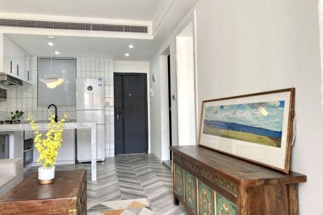 1BR Apartment in Old Xuhui (L9/L12)