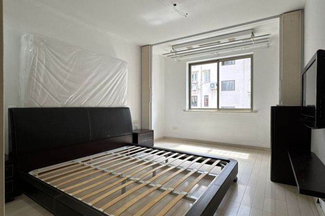 2BR Apartment at Sihe Garden
