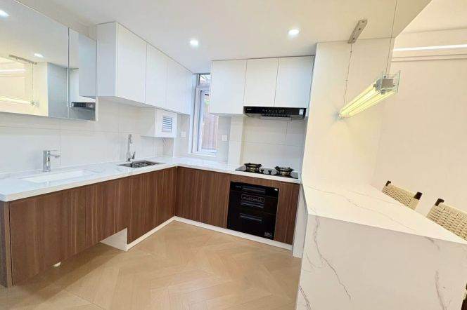 1BR Apartment near Zhongshan Park with Private Garden (L2/L3/L4)