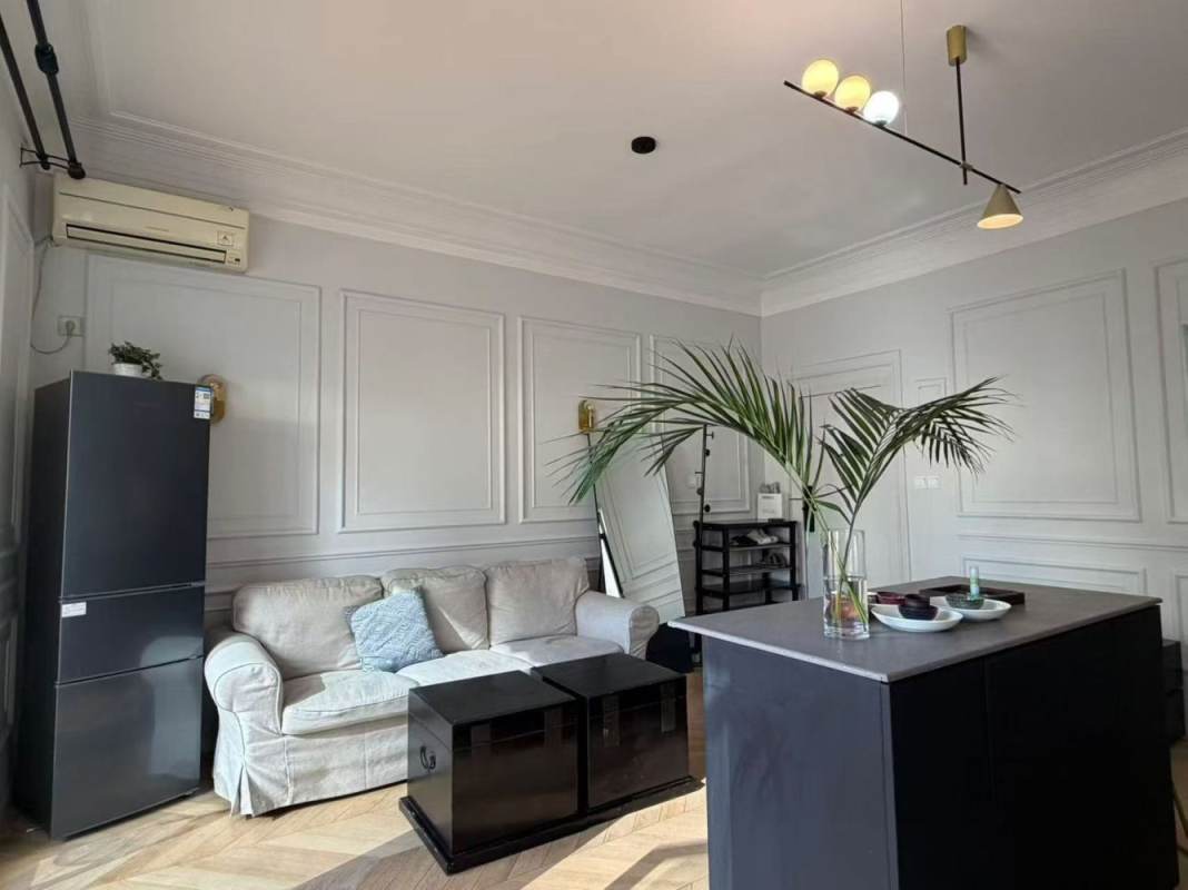 Housing image — Living Room