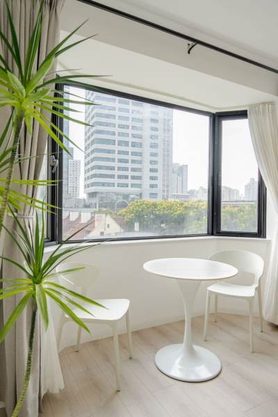Housing image — Balcony