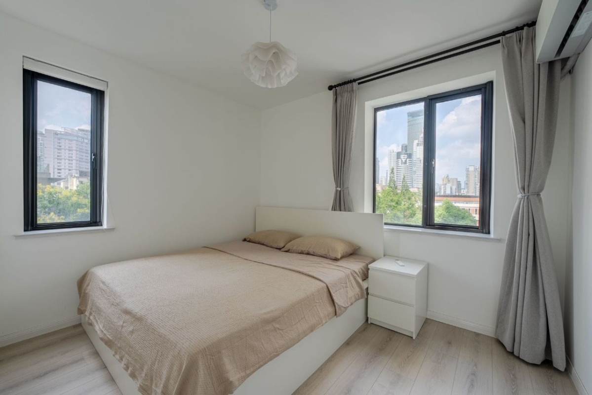 Housing image — Bedroom