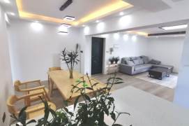 High-Floor 3BR Apartment in Jing'an