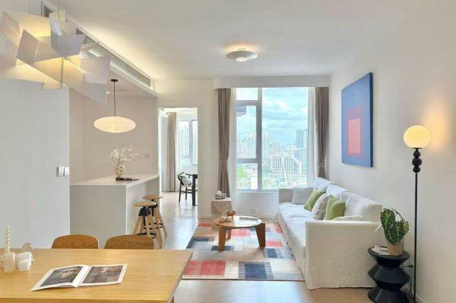 Spacious 1BR Apartment near Shanghai Railway Station Metro (L13)
