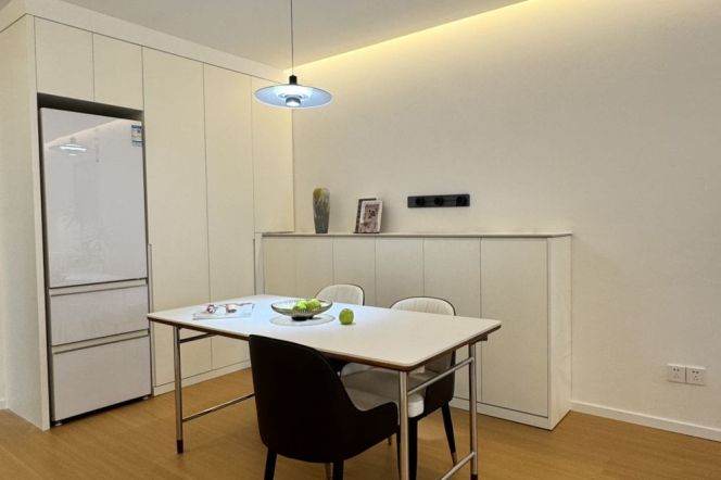 2BR Apartment in Jing'an (L7/L13/L14)