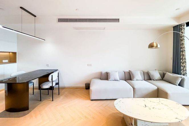 High-Floor 2BR Apartment near Dapuqiao Metro (L9)