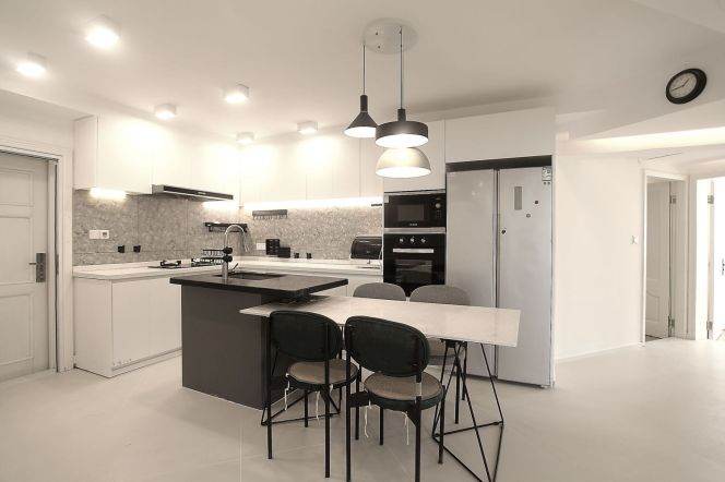 Spacious 3BR Apartment in Old Xuhui (L10/L11)
