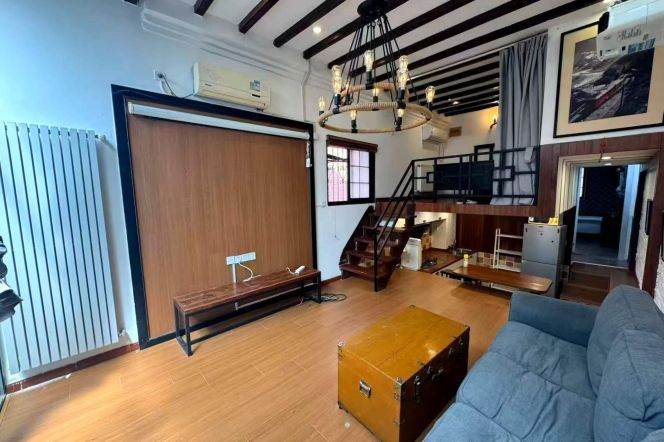1BR Lane House near IAPM with Terrace (L1/L10/L12)