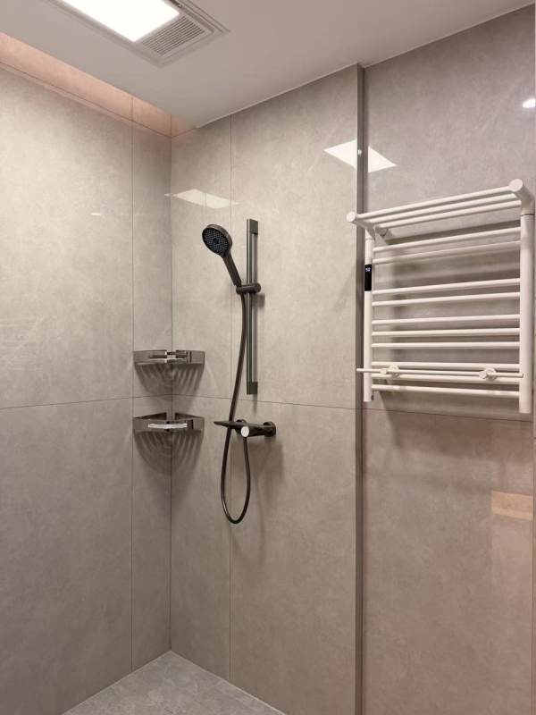 Housing image — Bathroom