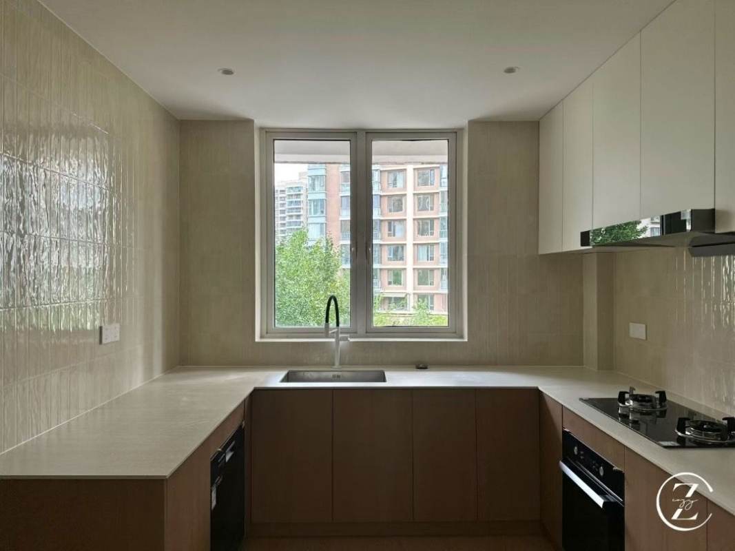 Housing image — Kitchen