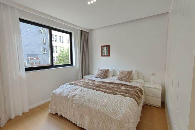 2BR Apartment in Jing'an (L7/L13/L14)