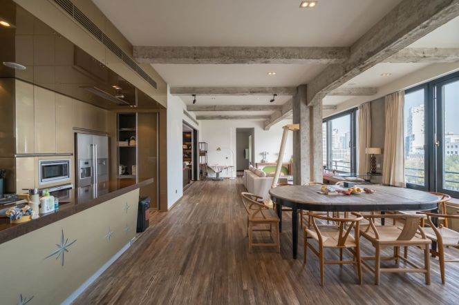 Spacious High-Ceiling 2BR Apartment near Tiantong Rd Metro with Outstanding View (L10/L12)