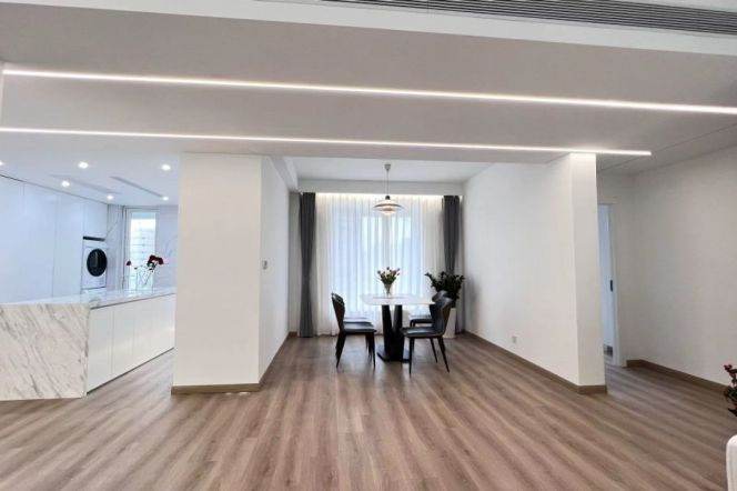 Spacious 3BR Apartment at Ladoll International City (L2/L12/L13)