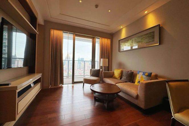 1BR Apartment in Gubei with River View (L2/L15)