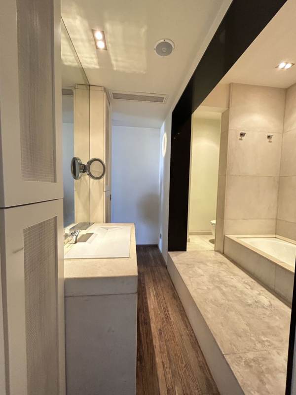 Housing image — Bathroom
