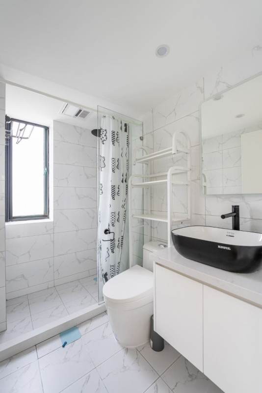 Housing image — Bathroom