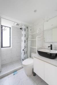 Housing image — Bathroom
