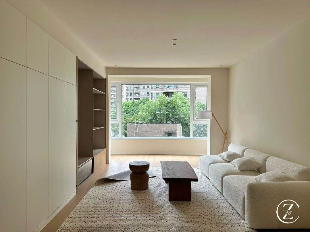 Housing image — Living Room