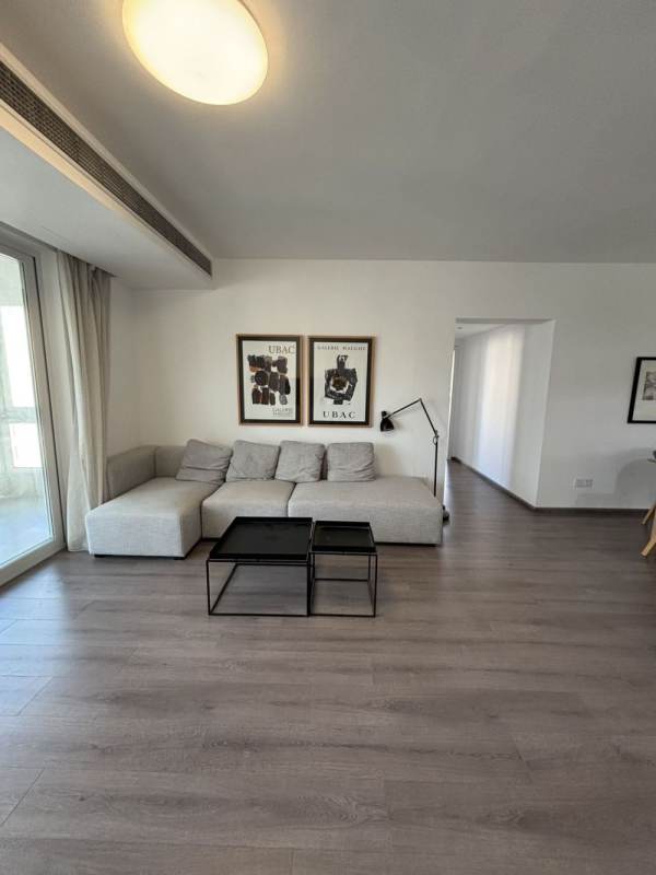 Housing image — Living Room