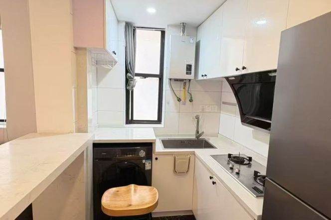 2BR Apartment near West Yan'An Rd Metro (L3/L4)
