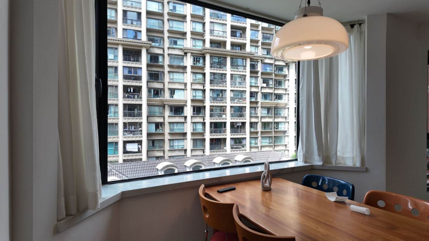 Housing image — Dining Area
