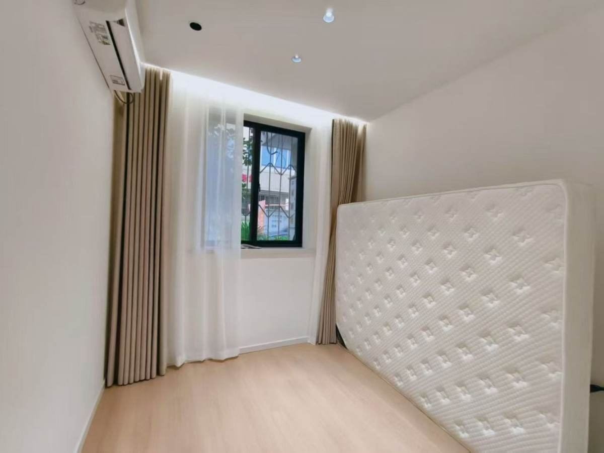 Housing image — Bedroom