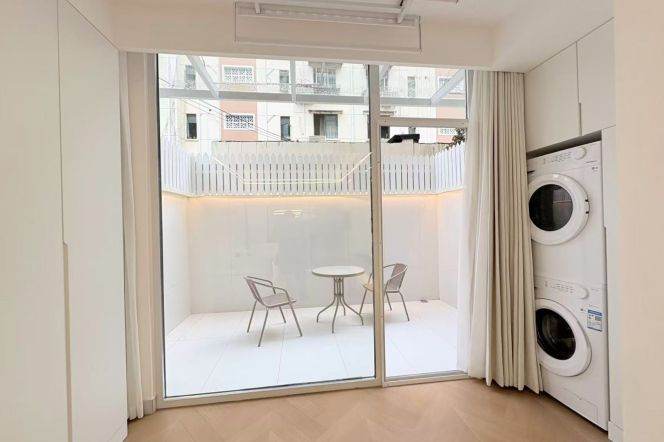 1BR Apartment near Zhongshan Park with Private Garden (L2/L3/L4)