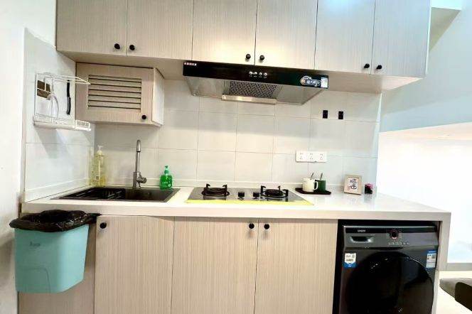 1BR Lane House in Jing'an (L2/L12/L13)