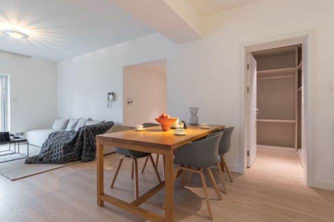 3BR Apartment at Ambassy Court (L1/L7/L10)