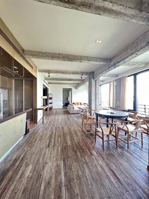 Housing image — Living Room
