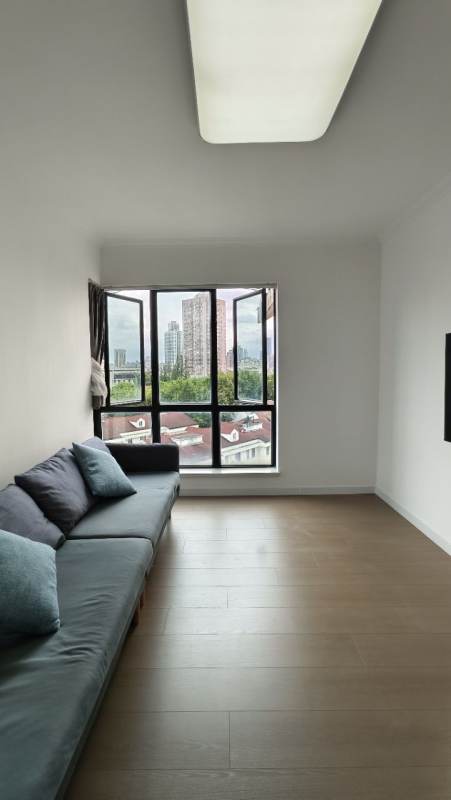 Housing image — Living Room