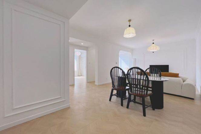 High-Floor Spacious 2BR Apartment near Jinshajiang Rd Metro (L11/L13)
