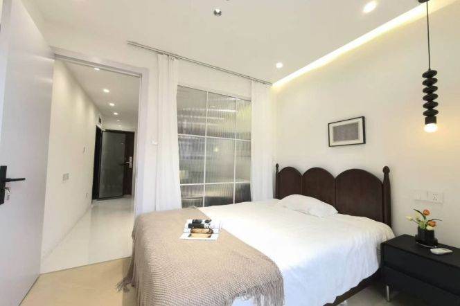 1BR Apartment in Lujiazui