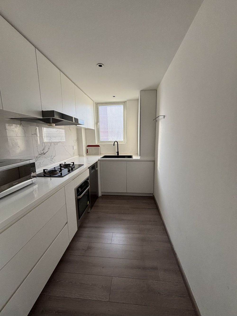 Housing image — Kitchen