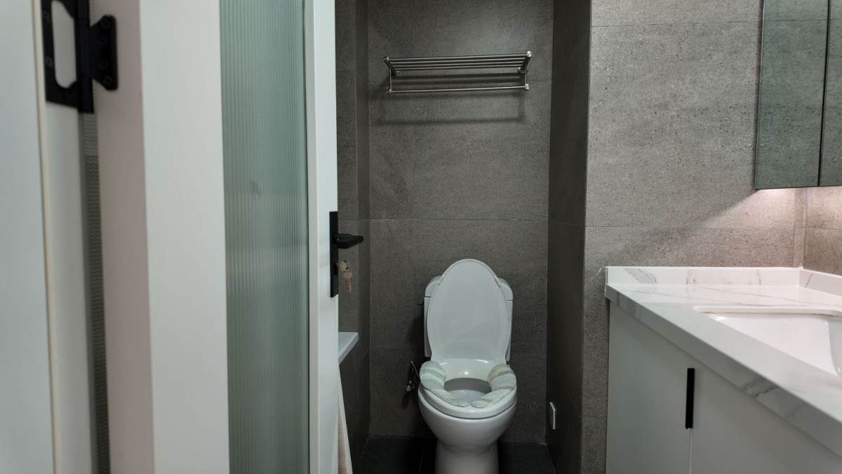 Housing image — Bathroom
