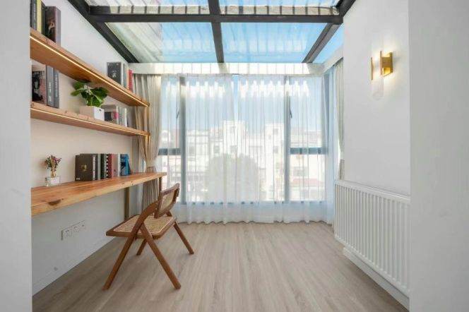 Spacious 4BR Apartment near National Exhibition And Convention Center Metro with Terrace
