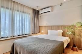 1BR Serviced Apartment near West Bund (L3)