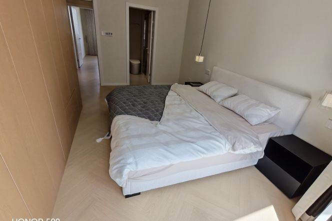 3BR Apartment near Changshou Rd Metro with Green View (L7/L13)