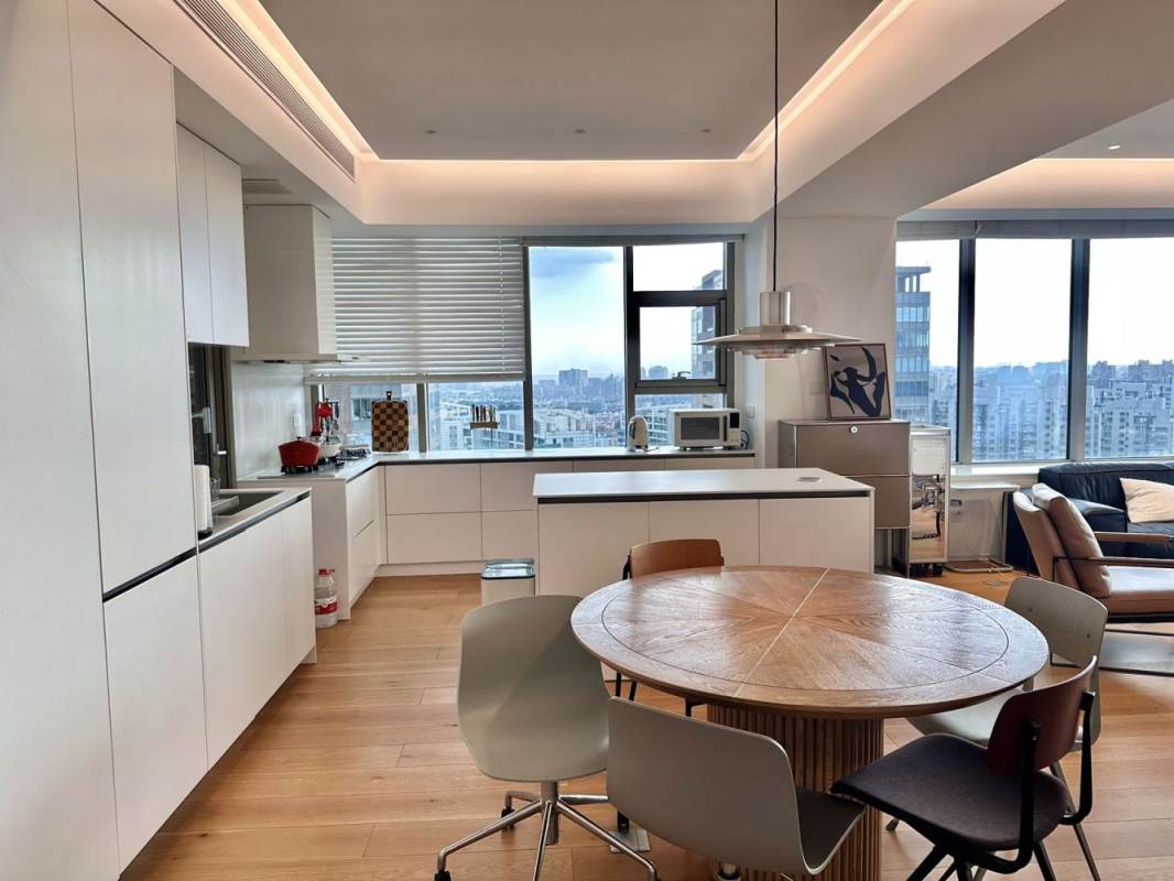 Housing image — Dining Area