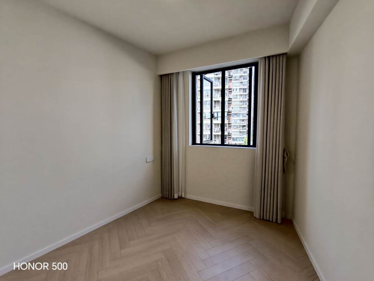 Housing image — Bedroom