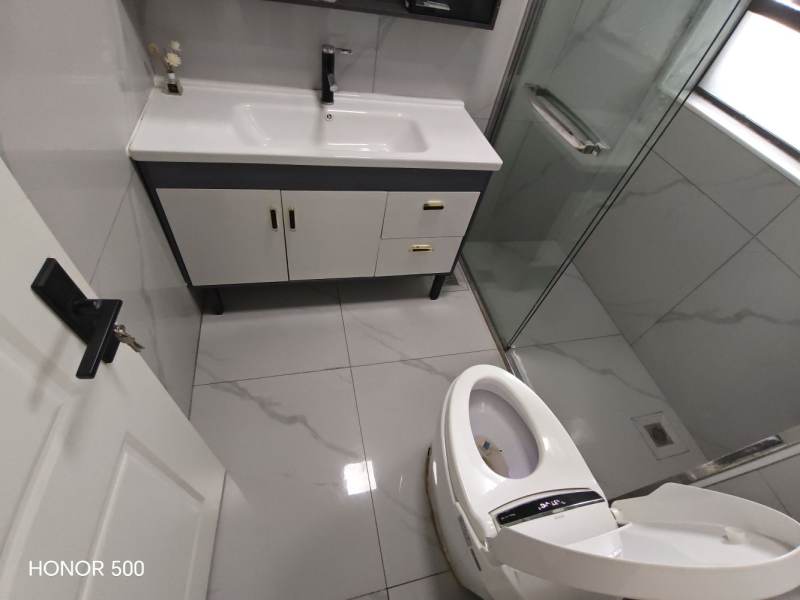 Housing image — Bathroom