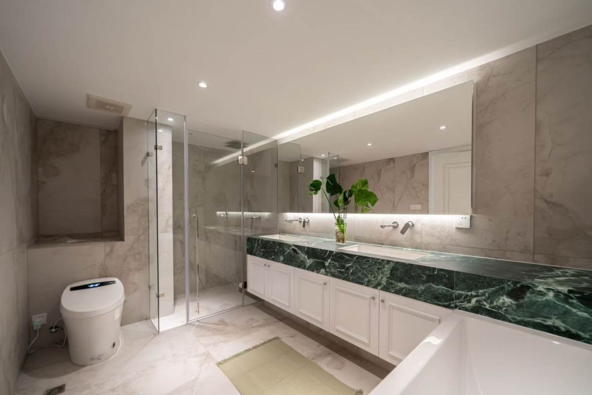 Housing image — Bathroom