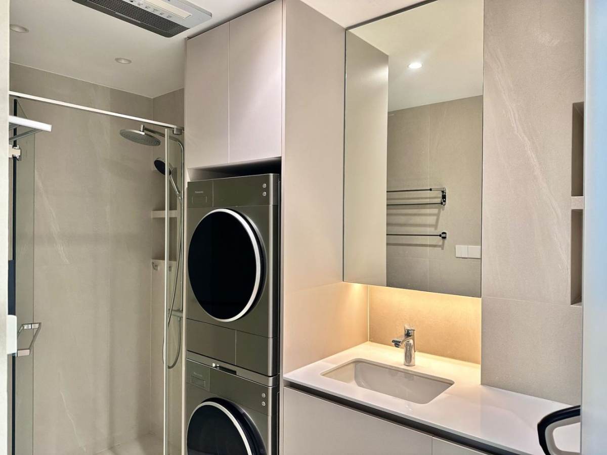 Housing image — Bathroom