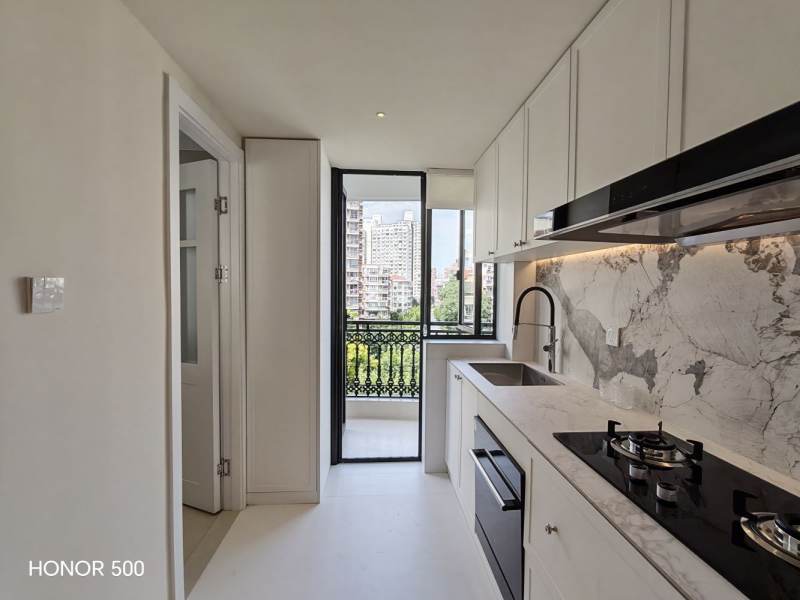 Housing image — Kitchen