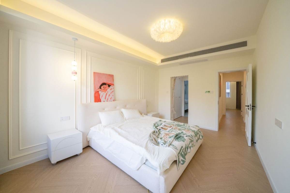 Housing image — Bedroom